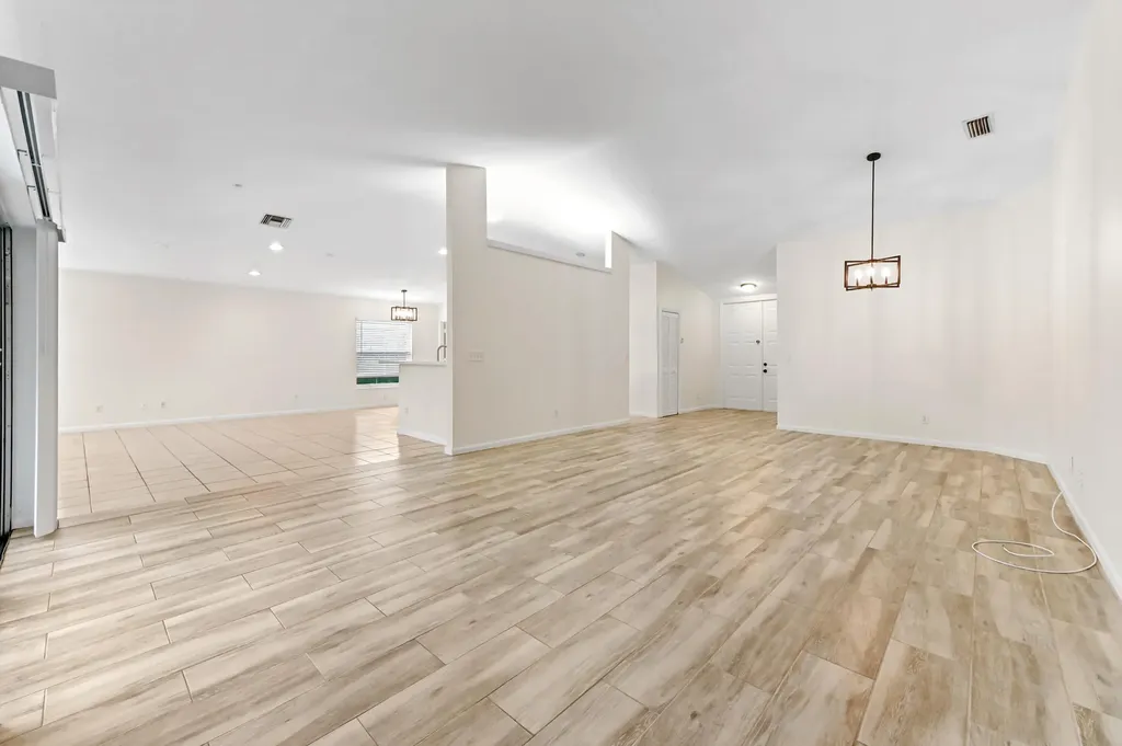 5606 NW 109th Way Coral Springs FL 33076