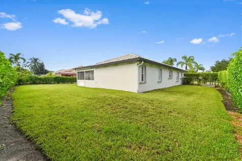5606 NW 109th Way Coral Springs FL 33076