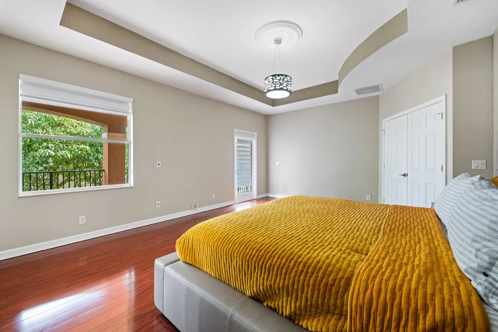 658 Cresta Circle West Palm Beach FL 33413