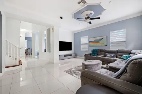 658 Cresta Circle West Palm Beach FL 33413