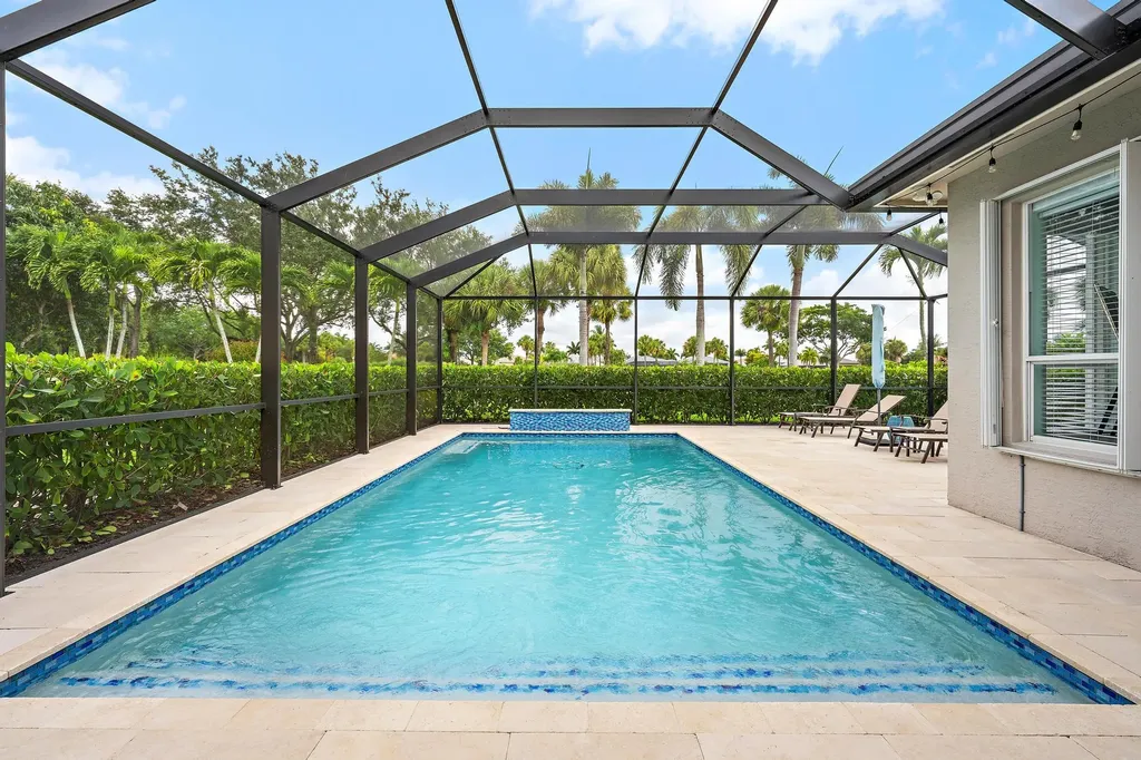10755 La Strada West Palm Beach FL 33412