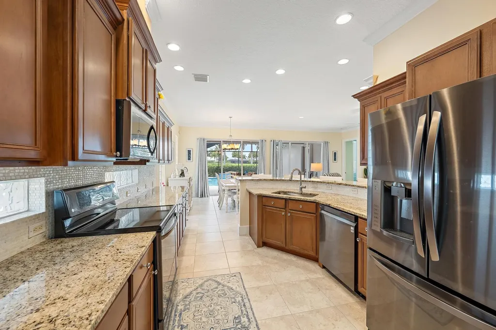 10755 La Strada West Palm Beach FL 33412