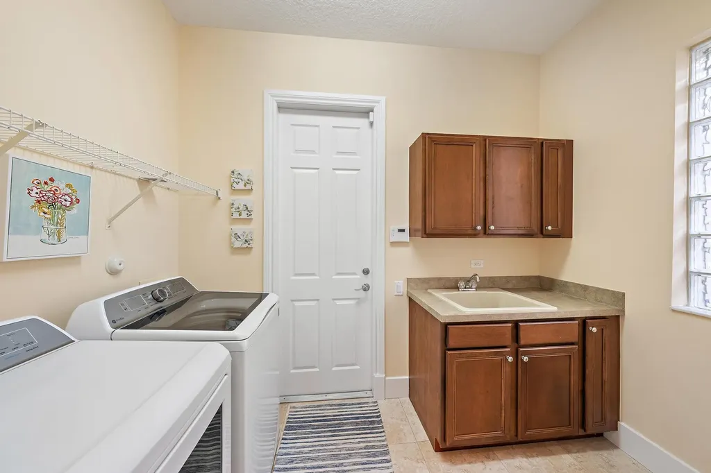 10755 La Strada West Palm Beach FL 33412