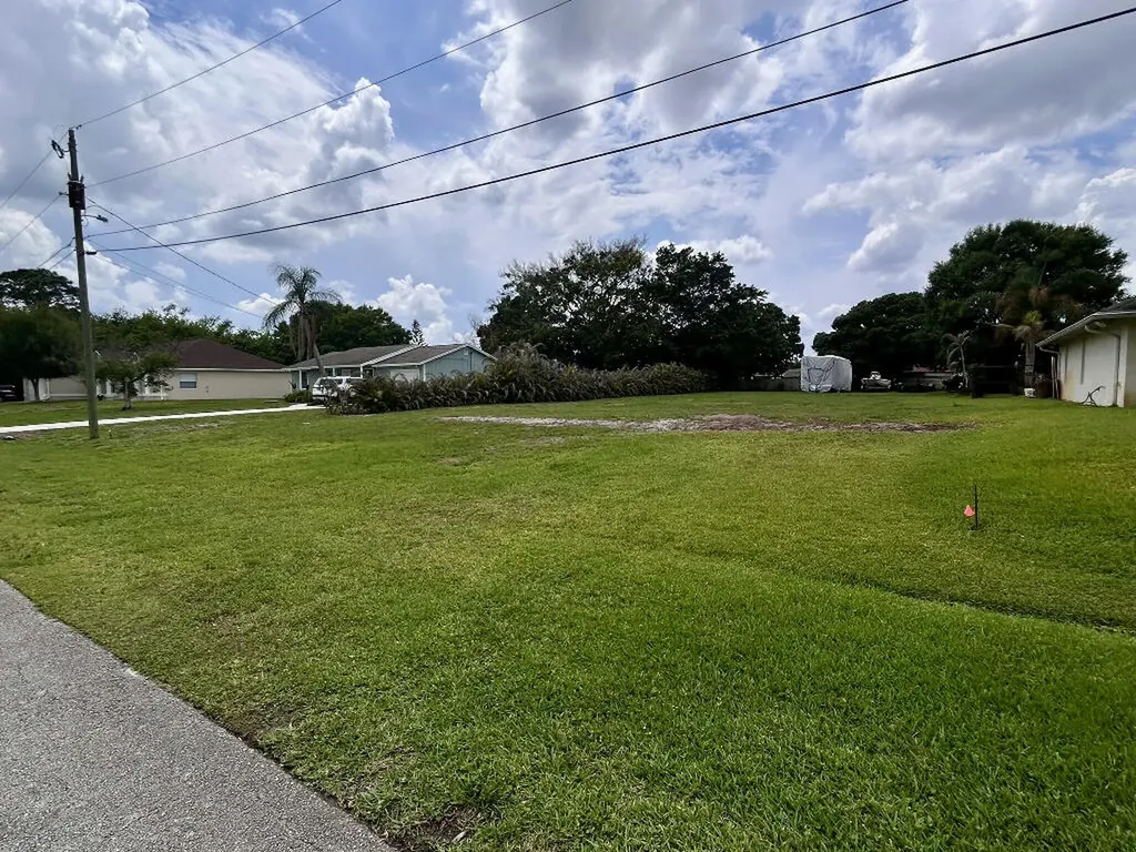145 SW Elderberry Drive Port St Lucie FL 34953