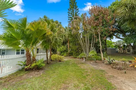 1653 SW 85th Terrace Stuart FL 34997