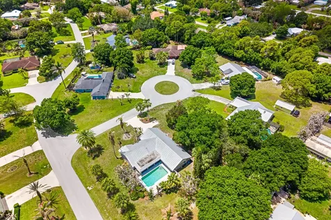 1653 SW 85th Terrace Stuart FL 34997