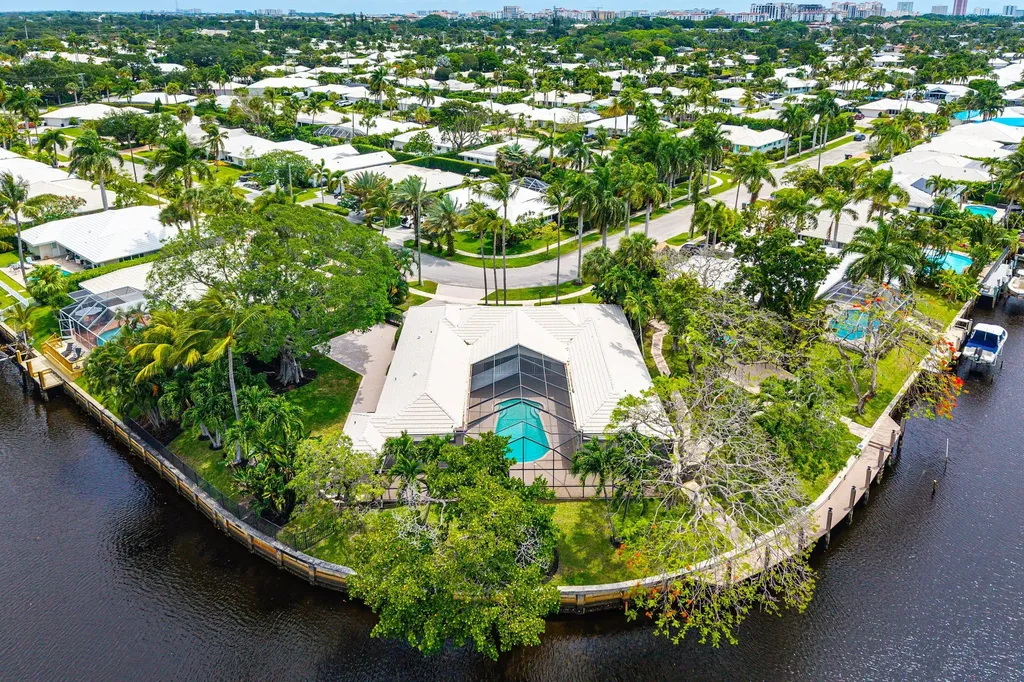 770 Peachtree Lane Boca Raton FL 33486