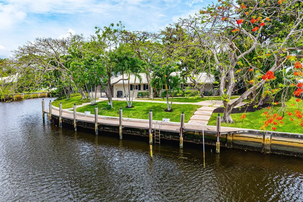 770 Peachtree Lane Boca Raton FL 33486