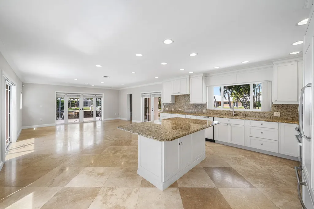 770 Peachtree Lane Boca Raton FL 33486