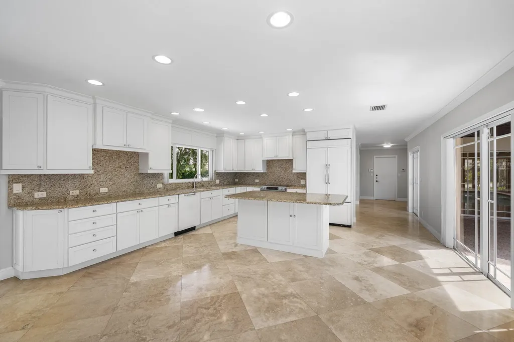 770 Peachtree Lane Boca Raton FL 33486