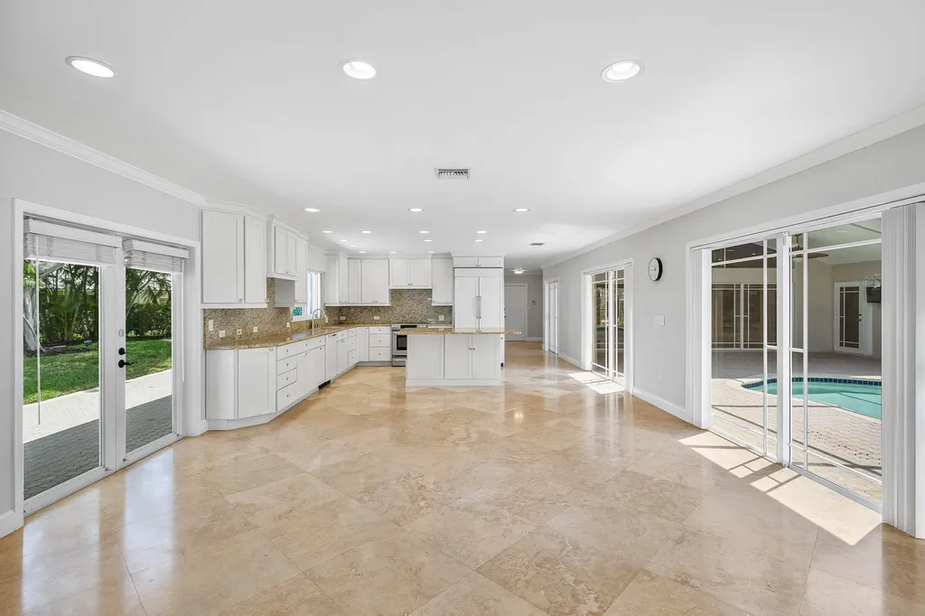 770 Peachtree Lane Boca Raton FL 33486