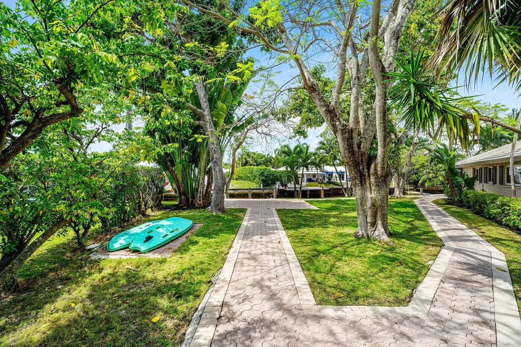 770 Peachtree Lane Boca Raton FL 33486
