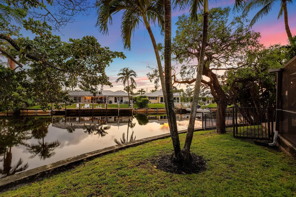 770 Peachtree Lane Boca Raton FL 33486