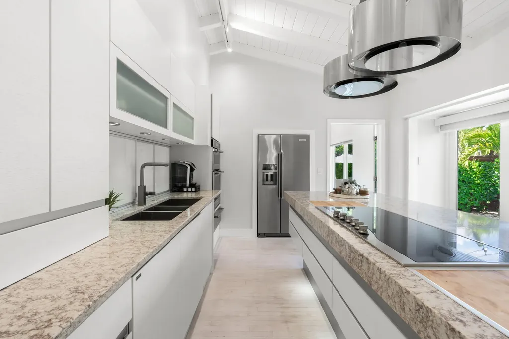 648 NE 17th Avenue Fort Lauderdale FL 33304