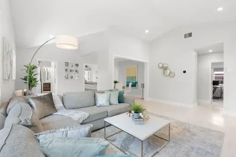 648 NE 17th Avenue Fort Lauderdale FL 33304