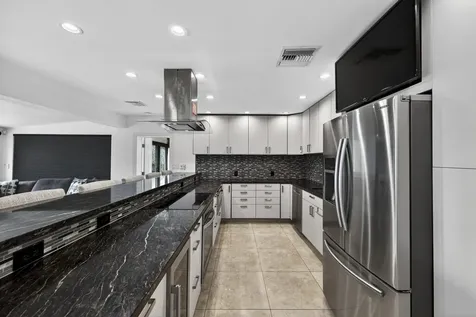 1436 SE 13th Street Fort Lauderdale FL 33316