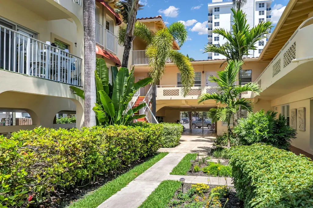 341 N Birch Road Fort Lauderdale FL 33304