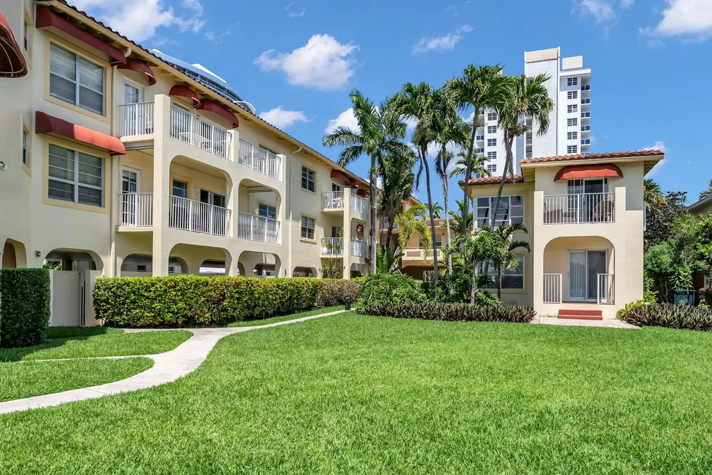 341 N Birch Road Fort Lauderdale FL 33304