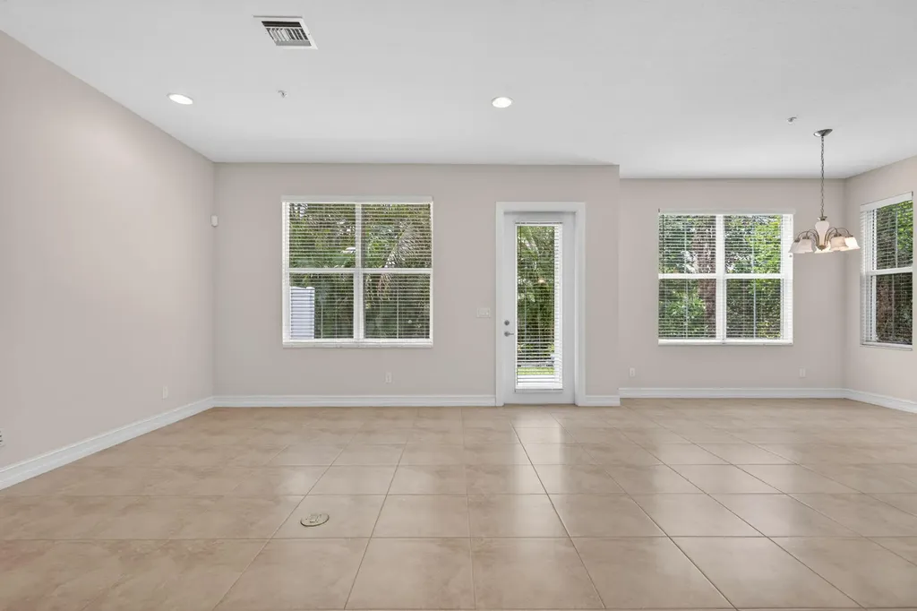 1950 Juno Landing Lane North Palm Beach FL 33408