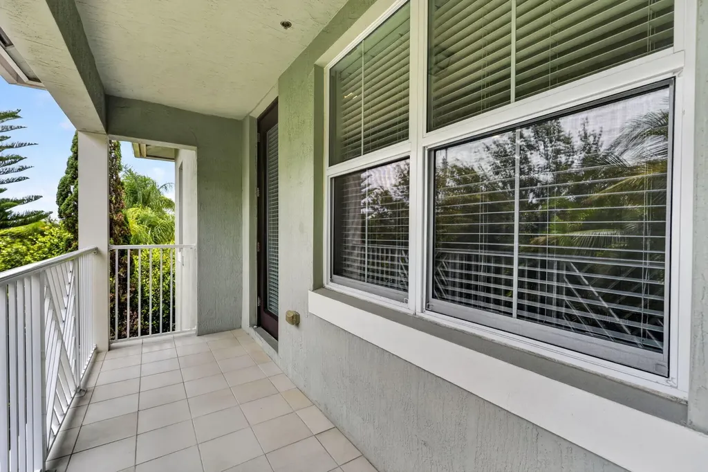 1950 Juno Landing Lane North Palm Beach FL 33408