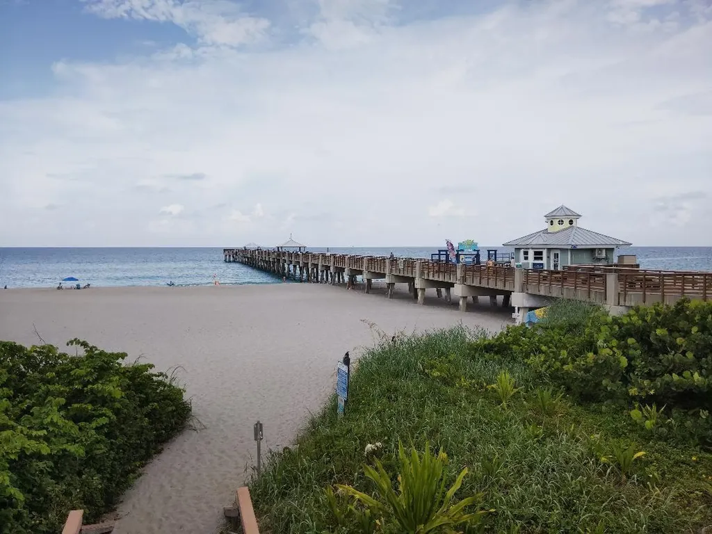 1950 Juno Landing Lane North Palm Beach FL 33408