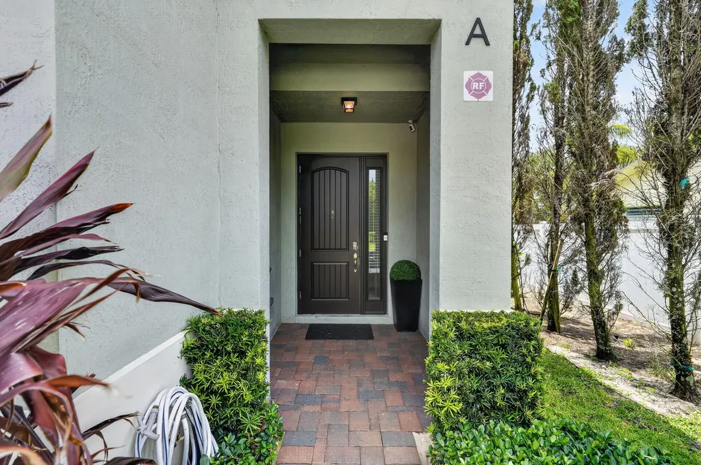 1950 Juno Landing Lane North Palm Beach FL 33408