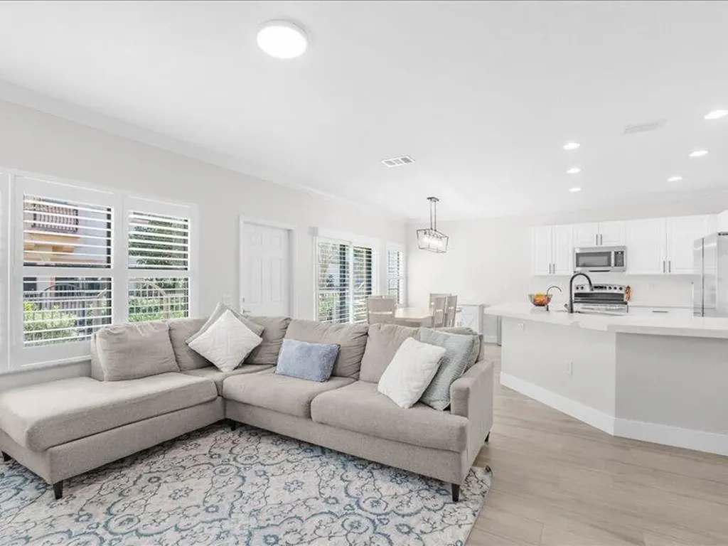 4712 Grand Cypress Circle N Coconut Creek FL 33073