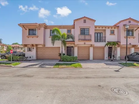 4712 Grand Cypress Circle N Coconut Creek FL 33073