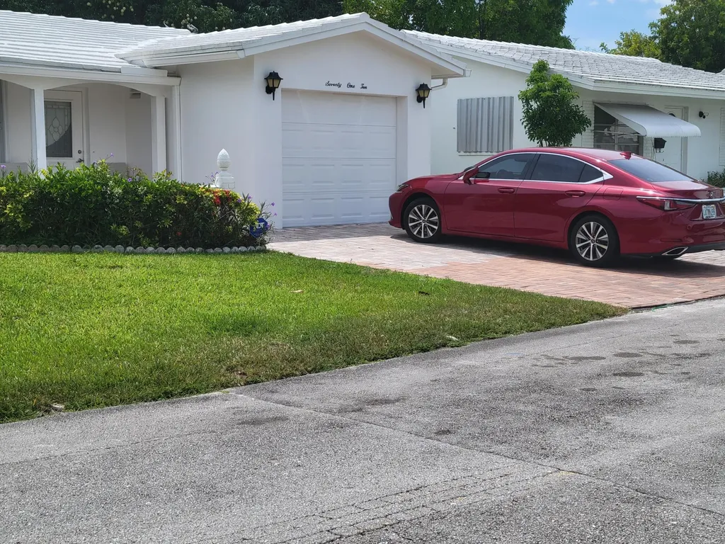 7110 NW 73rd Avenue Tamarac FL 33321