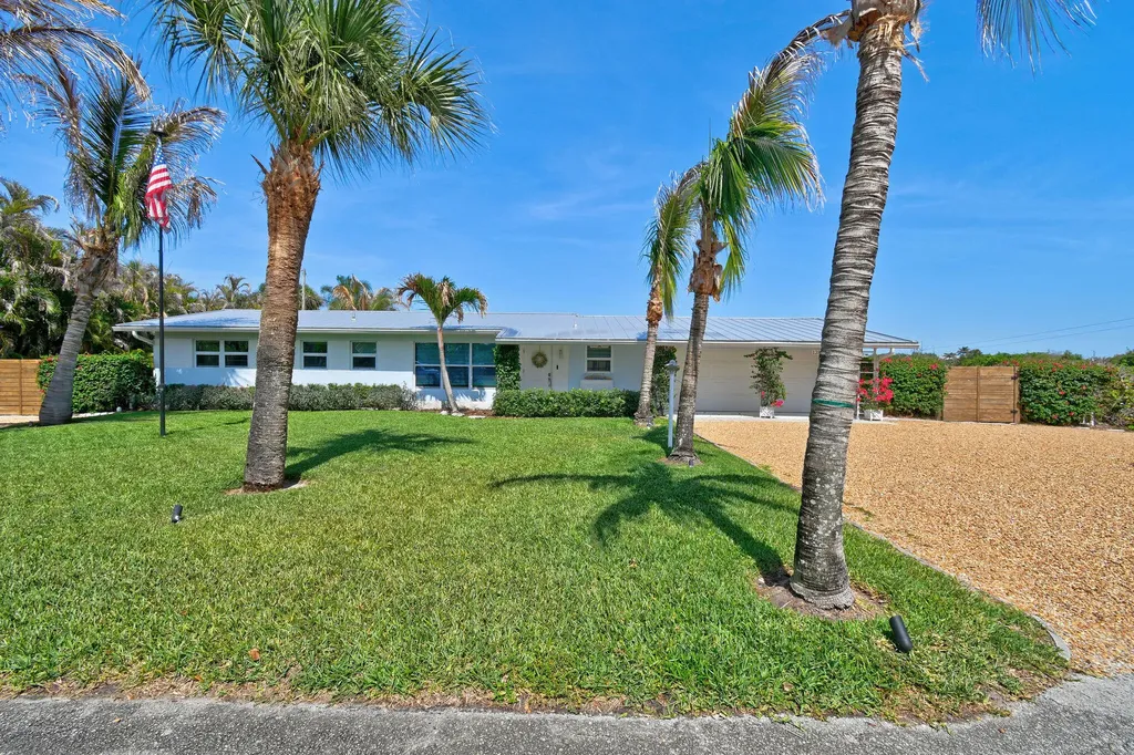12890 SE Circle Drive Hobe Sound FL 33455