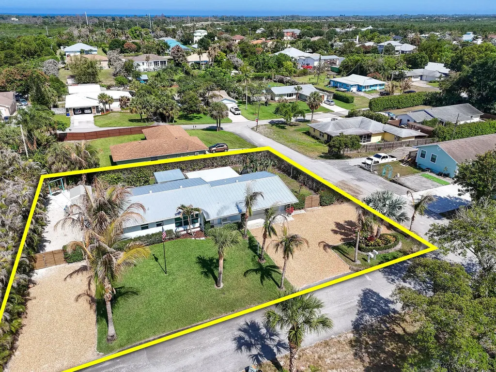 12890 SE Circle Drive Hobe Sound FL 33455