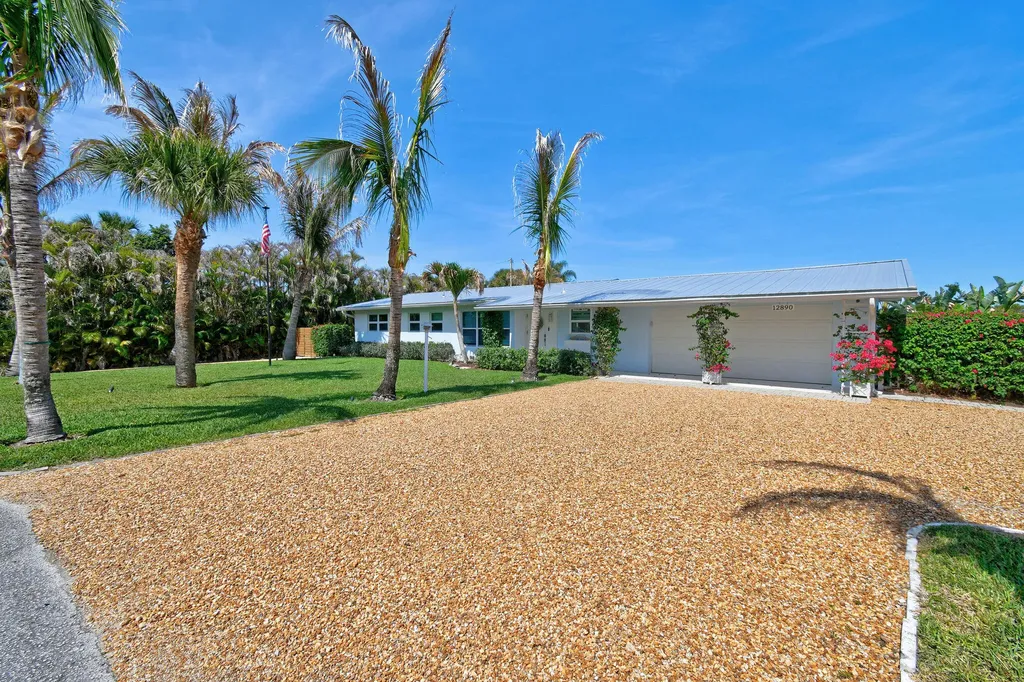 12890 SE Circle Drive Hobe Sound FL 33455