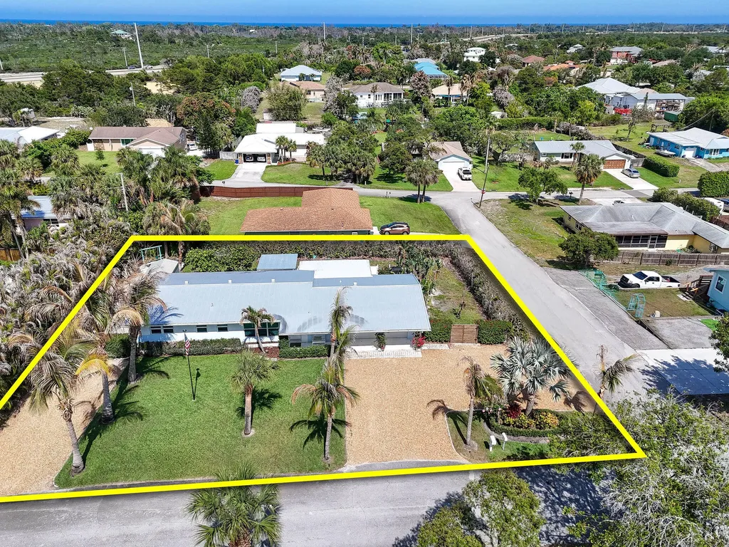 12890 SE Circle Drive Hobe Sound FL 33455