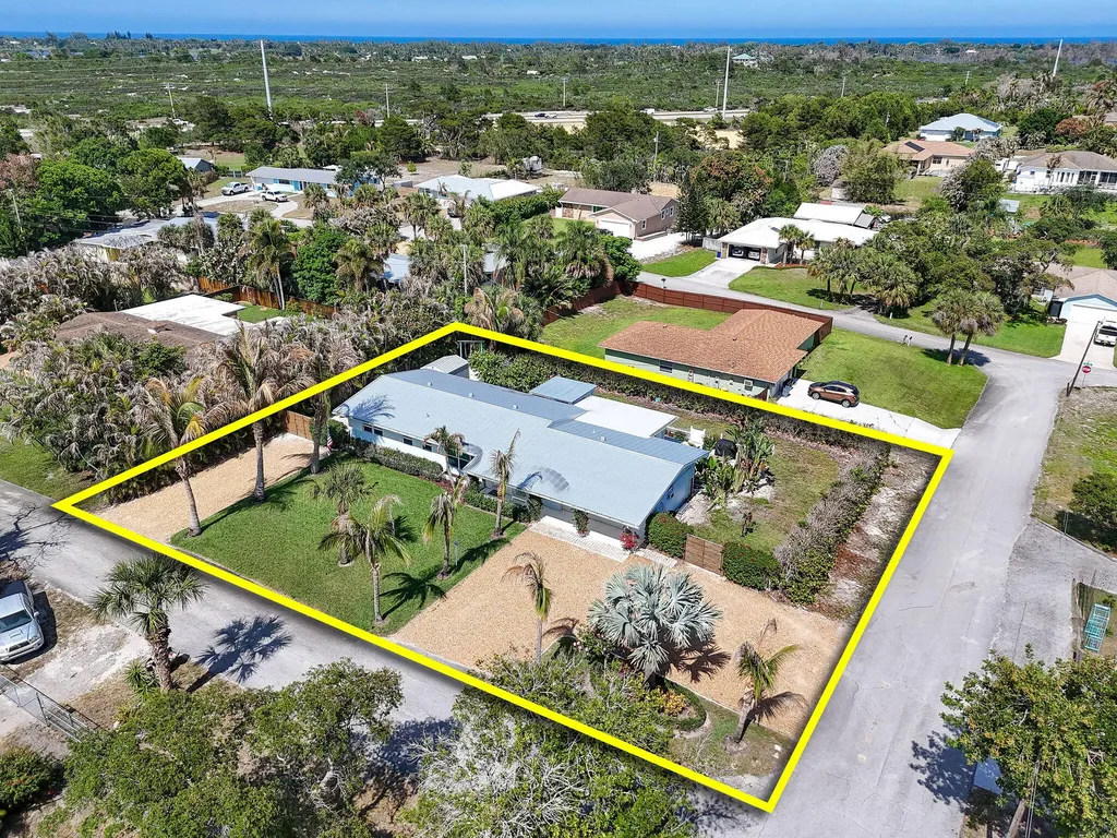 12890 SE Circle Drive Hobe Sound FL 33455