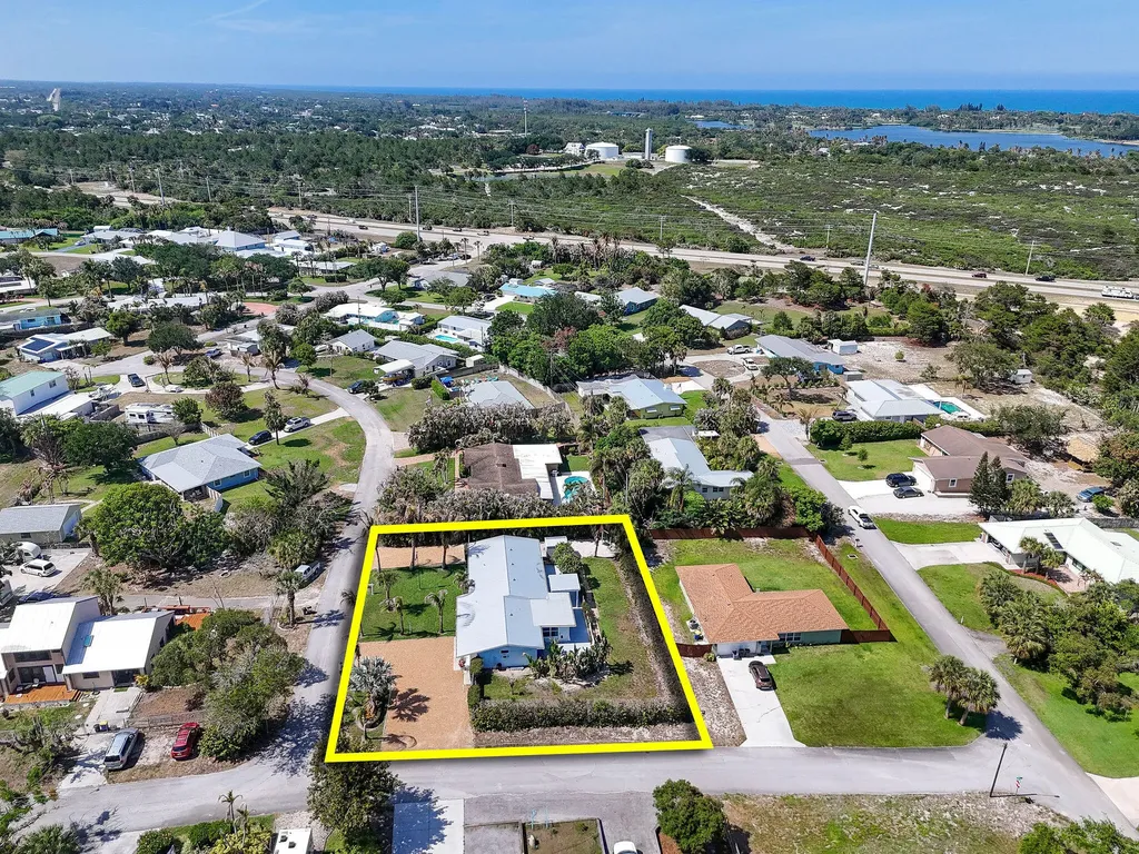12890 SE Circle Drive Hobe Sound FL 33455