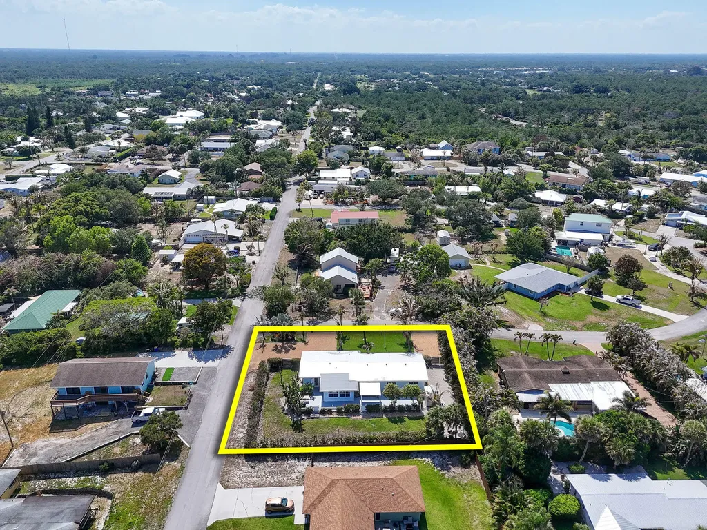 12890 SE Circle Drive Hobe Sound FL 33455