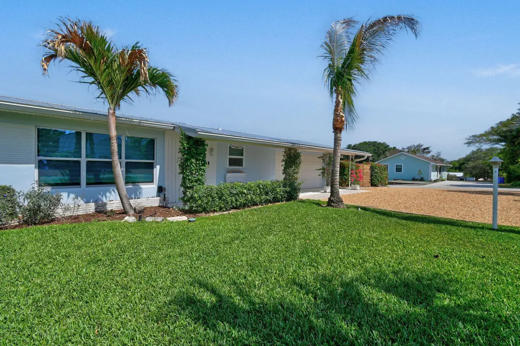 12890 SE Circle Drive Hobe Sound FL 33455