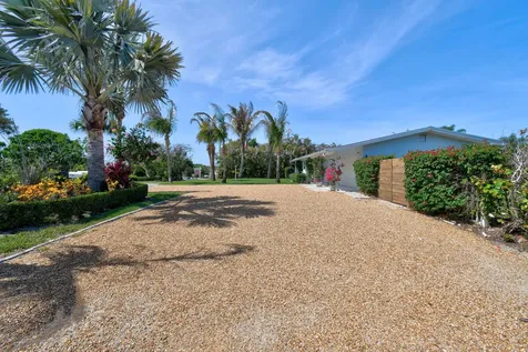 12890 SE Circle Drive Hobe Sound FL 33455