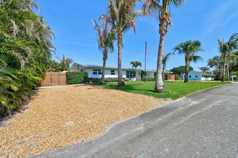12890 SE Circle Drive Hobe Sound FL 33455