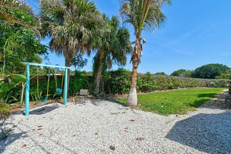 12890 SE Circle Drive Hobe Sound FL 33455