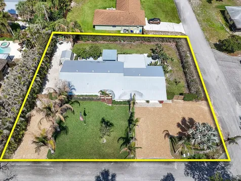 12890 SE Circle Drive Hobe Sound FL 33455