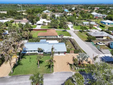 12890 SE Circle Drive Hobe Sound FL 33455