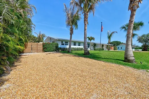 12890 SE Circle Drive Hobe Sound FL 33455