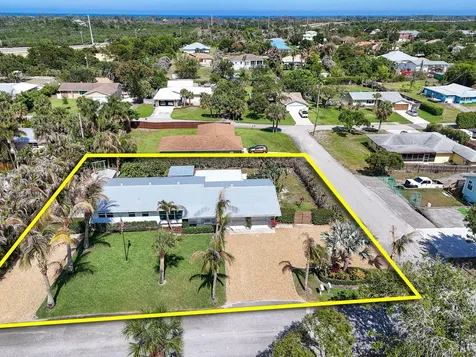 12890 SE Circle Drive Hobe Sound FL 33455