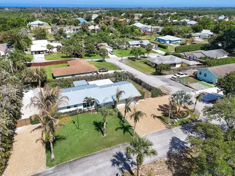 12890 SE Circle Drive Hobe Sound FL 33455