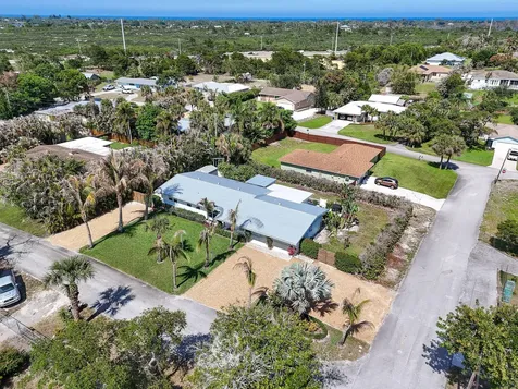 12890 SE Circle Drive Hobe Sound FL 33455