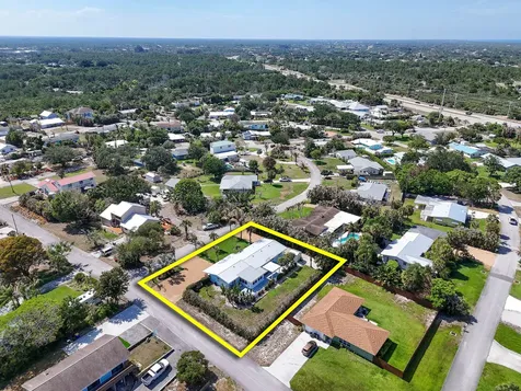 12890 SE Circle Drive Hobe Sound FL 33455