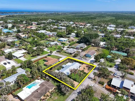 12890 SE Circle Drive Hobe Sound FL 33455