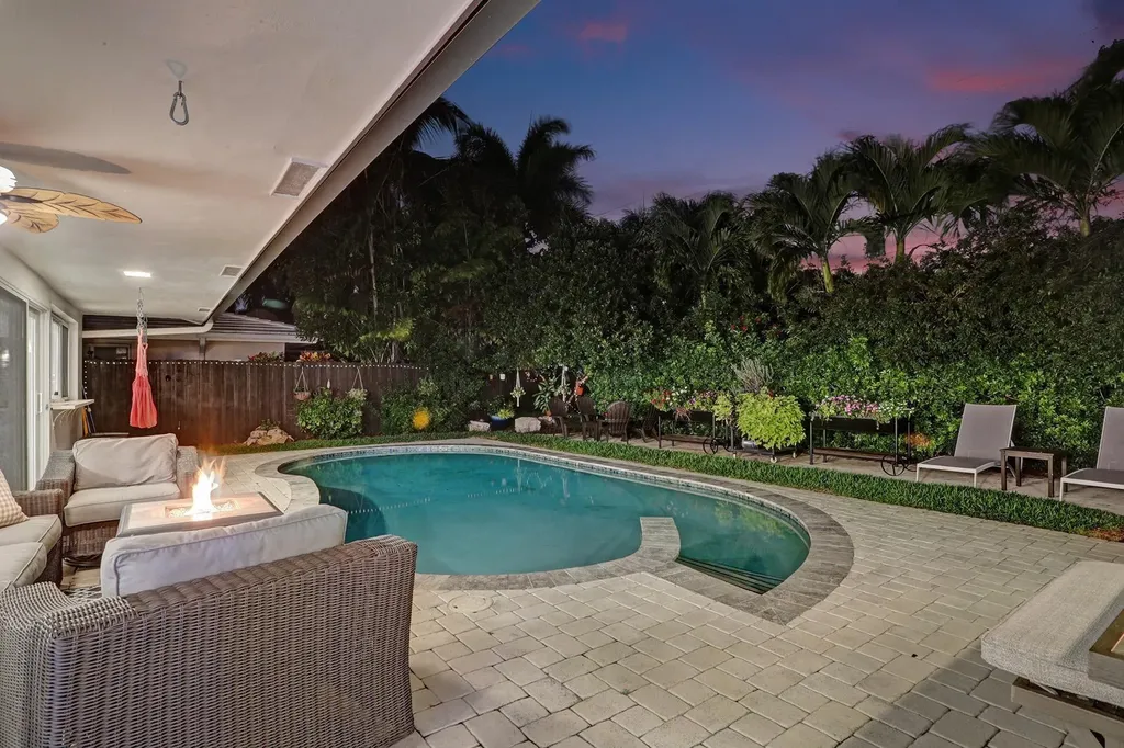 2051 NE 59th Court Fort Lauderdale FL 33308