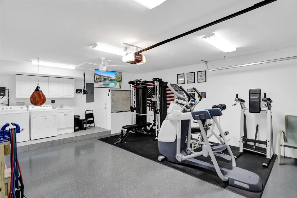 2051 NE 59th Court Fort Lauderdale FL 33308